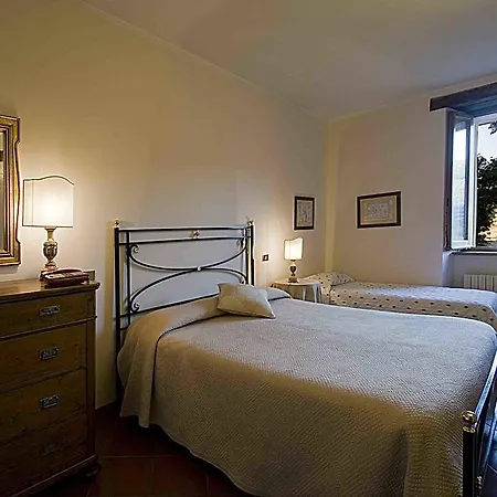Cristina Hotel